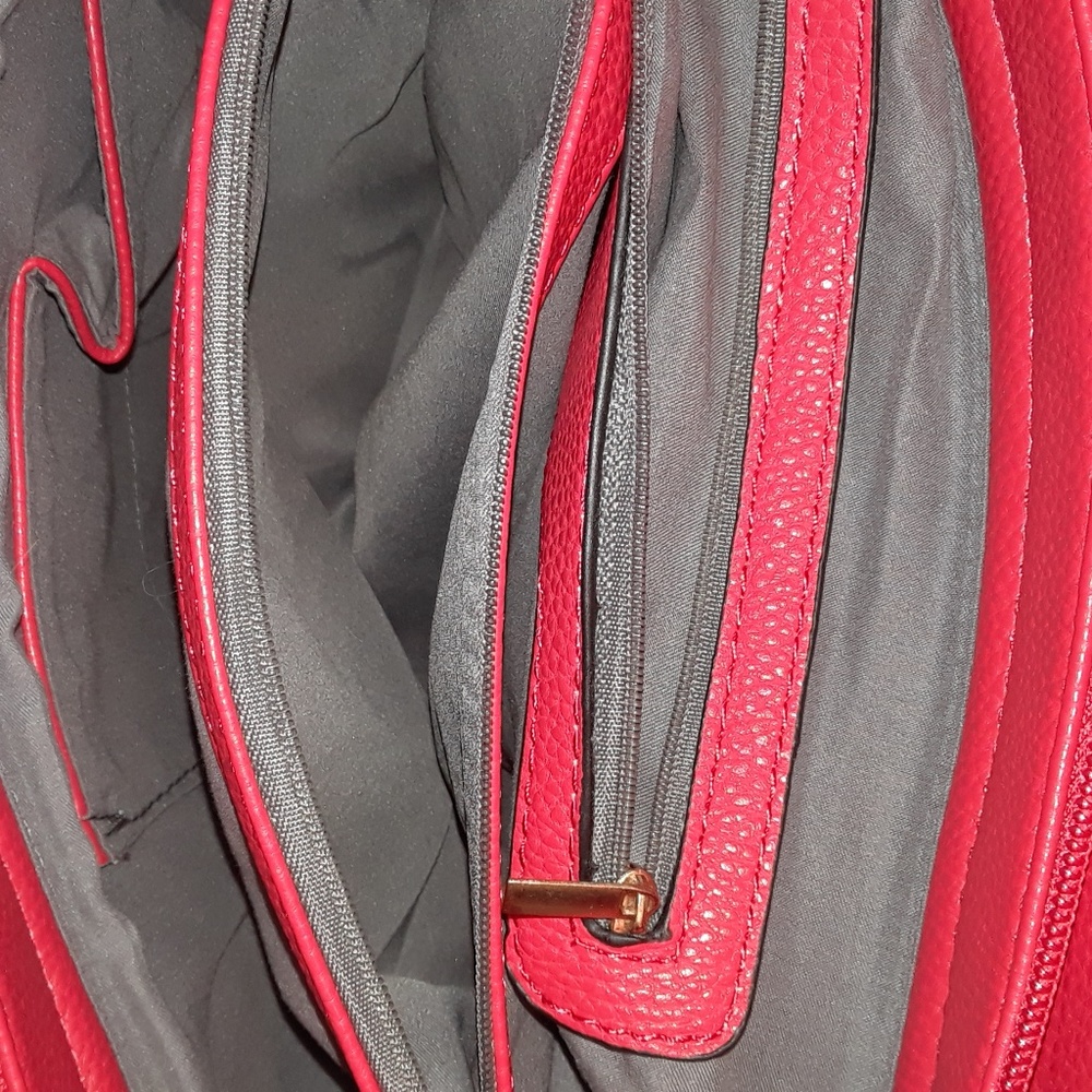 RED HANDBAG - Picture 4 of 8